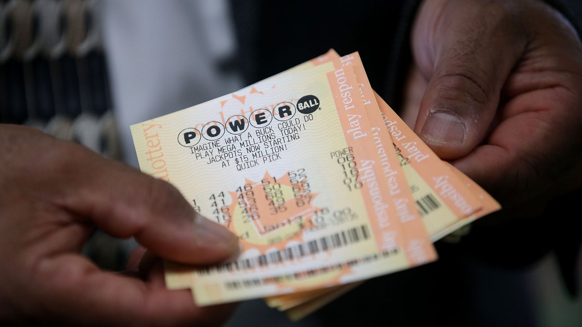buying-lotto-tickets-generic-powerball-jackpot-2.jpg